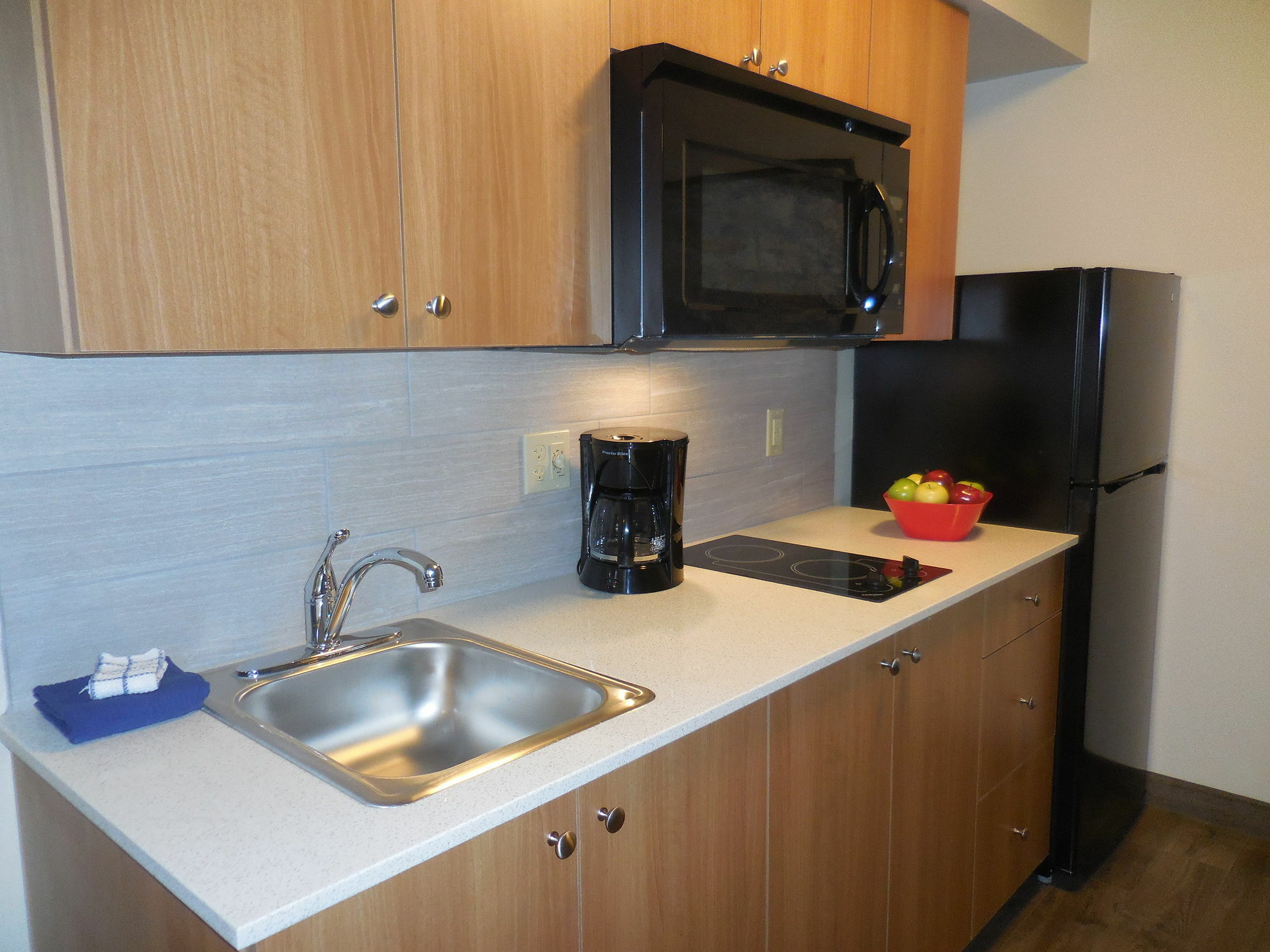 Aptel Studio Hotel Anchorage Exterior photo